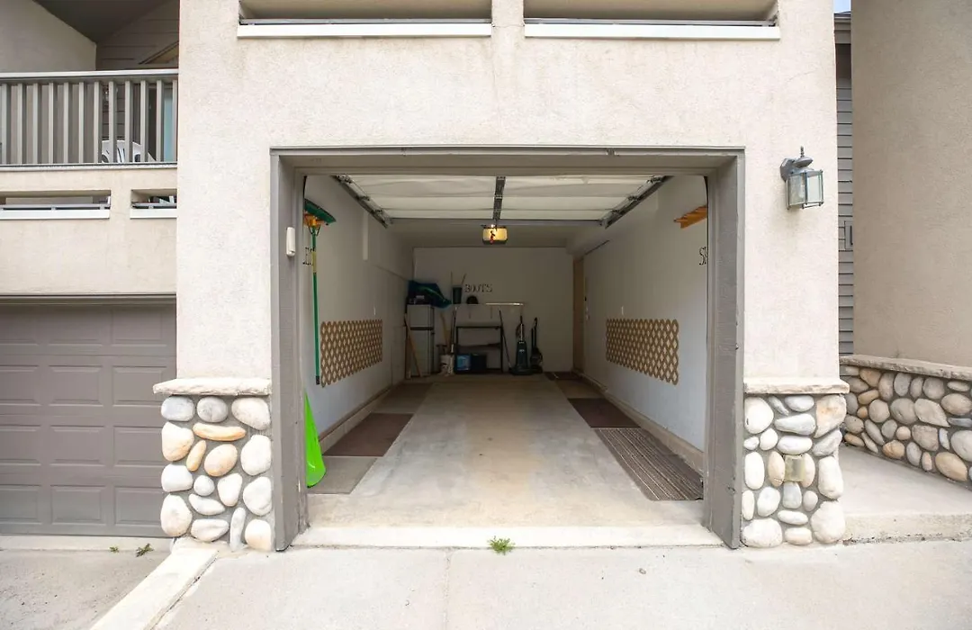 Chimney Ridge Sunflower Townhome: Walk To Lift, Private Hot Tub-1